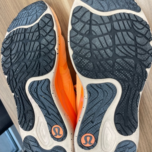 Lululemon BlissFeel Run2 Women's Peach Athletic Shoes - Picture 7 of 8